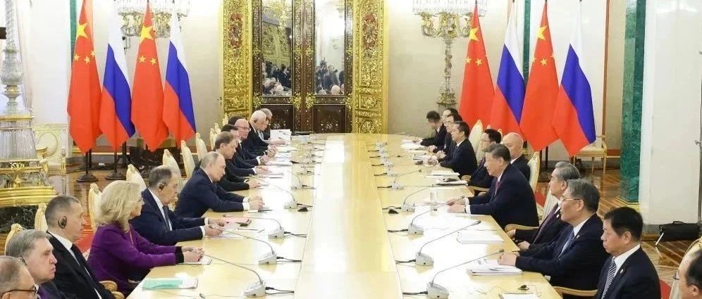 习近平同俄罗斯总统普京会谈