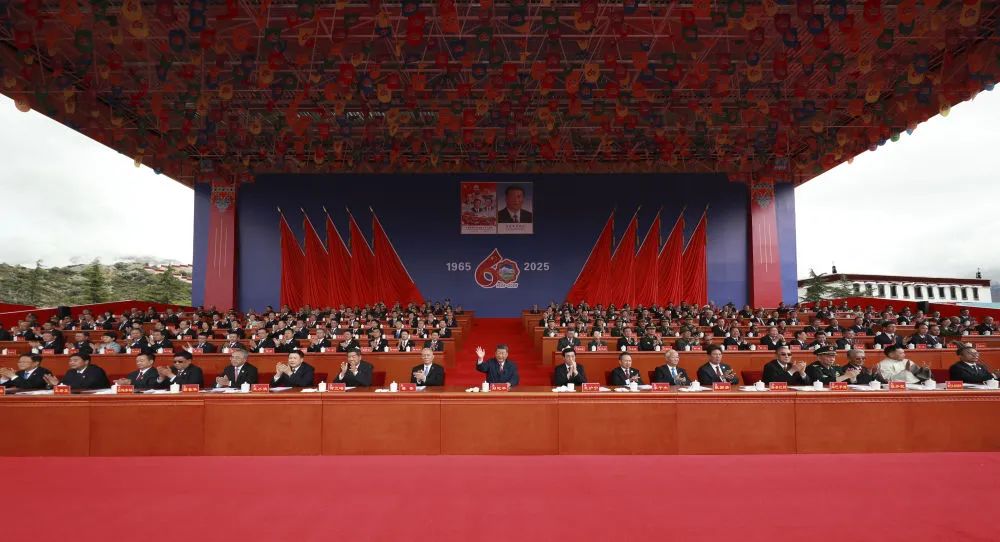 总书记西藏行｜记者手记：看着北斗星走不迷路，跟着共产党走会幸福