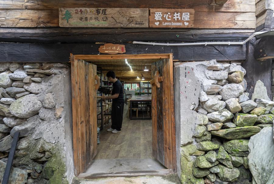 Rural library opens new vistas for villagers in southwest China canyon