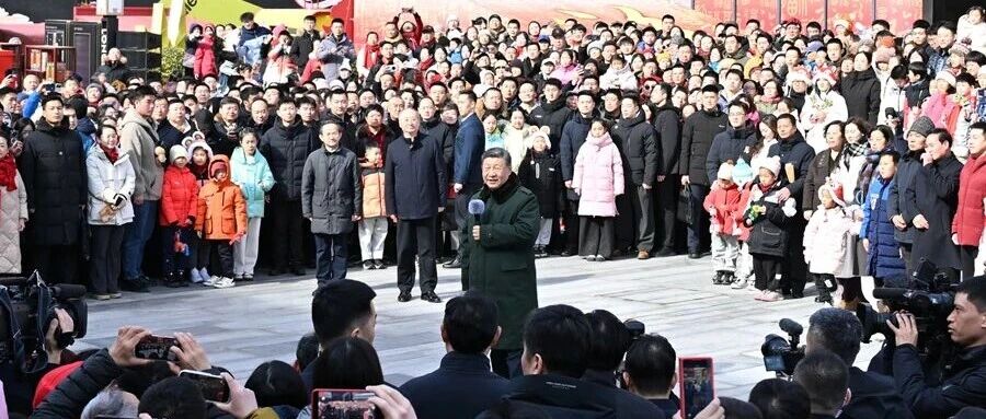 习近平总书记和我们在一起