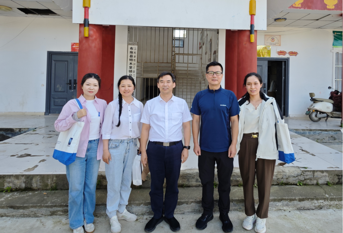 根扎彝乡沃土 践行青年使命——中国国际减贫中心组织开展“根在基层”调研实践活动