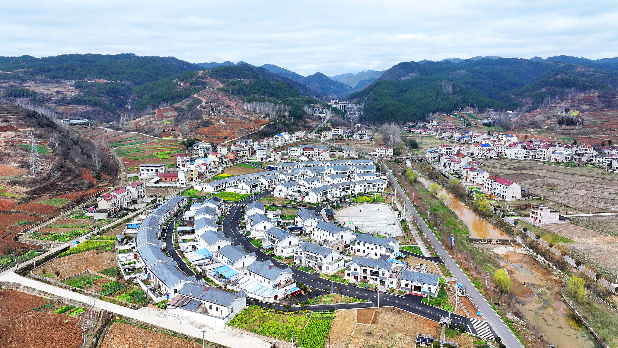 Global partnership launched in Beijing to fight poverty, promote development