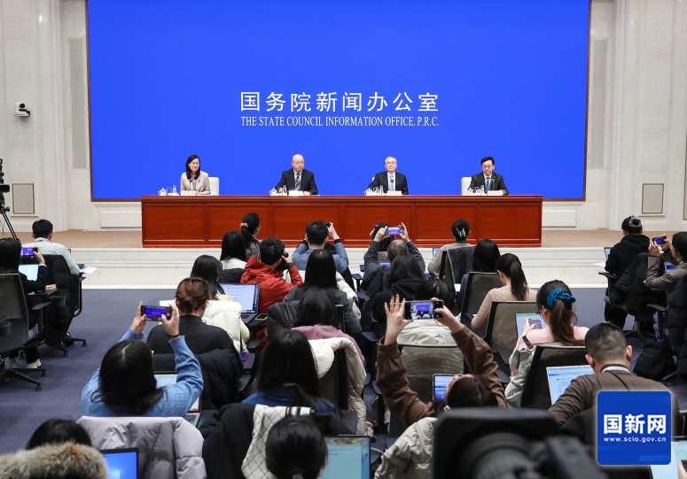 国新办举行新闻发布会，介绍加快农业农村现代化，扎实推进乡村全面振兴有关情况